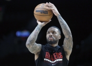 1xBit体育亚洲官网-包含开拓者击败鹈鹕，利拉德表现出色的词条