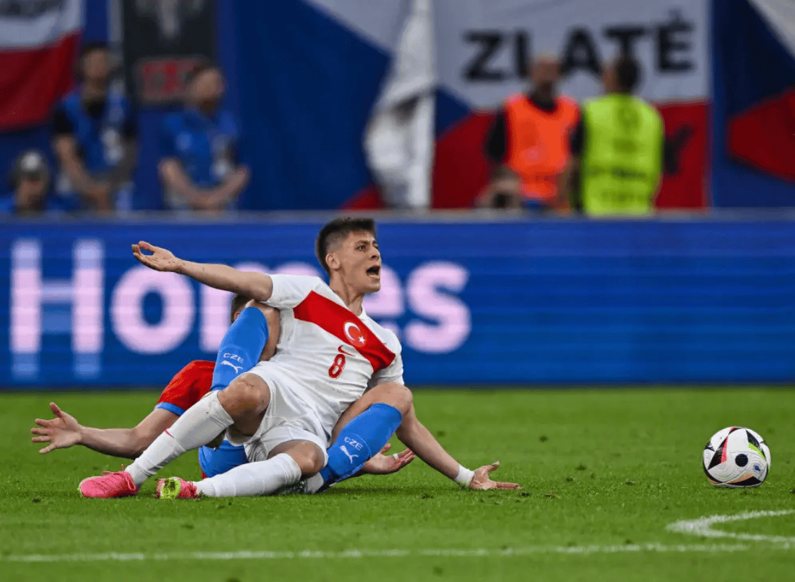 冰岛成功晋级,欧国联资格之路前有艰险的简单介绍 冰岛成功晋级,欧国联资格之路前有艰险的简单介绍