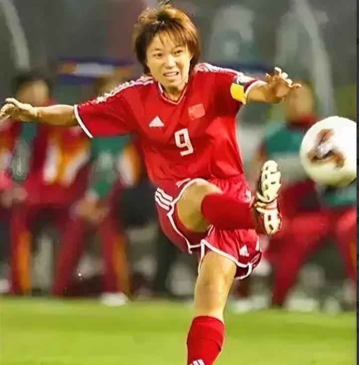 赛场上的风云变幻:女子足球队独领风骚的简单介绍 赛场上的风云变幻:女子足球队独领风骚的简单介绍