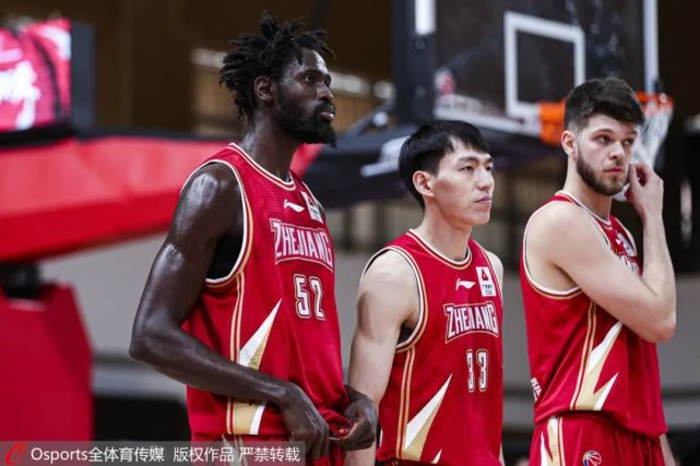 湖北男篮成绩斐然，团队默契