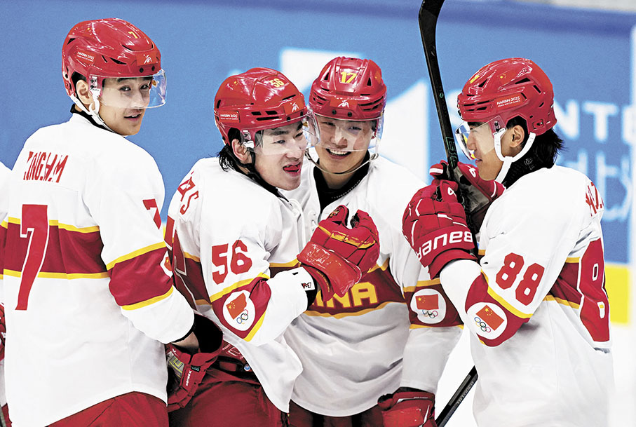 关于火爆场面中球队实力尽显，角逐激烈异常的信息