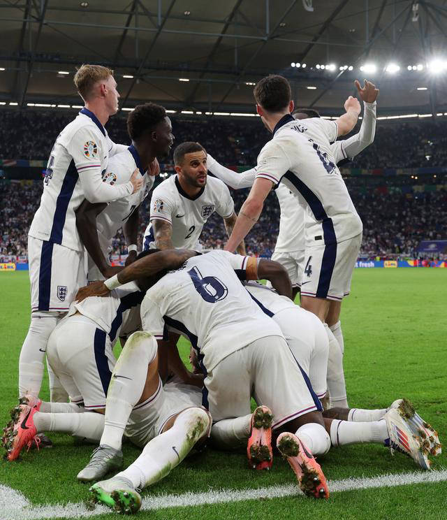 英格兰国家队胜于荷兰，成功晋级欧锦赛