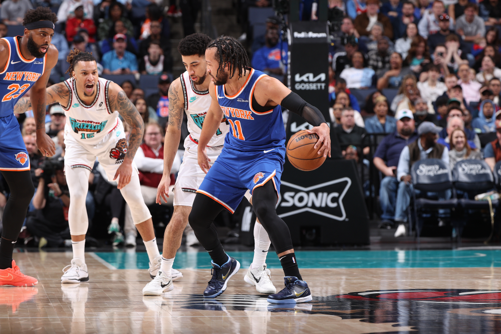 纽约尼克斯在激战中取得胜利 纽约尼克斯在激战中取得胜利