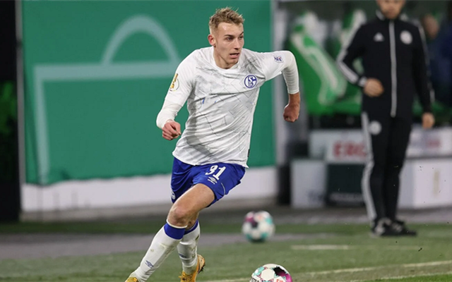 沙尔克04在德甲连败,危机爆发! 沙尔克04在德甲连败,危机爆发!