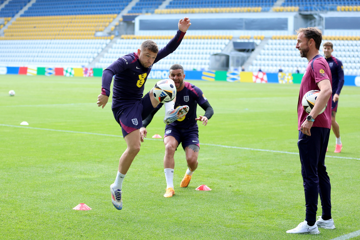 英格兰挑战乌兹别克，实力对比赛