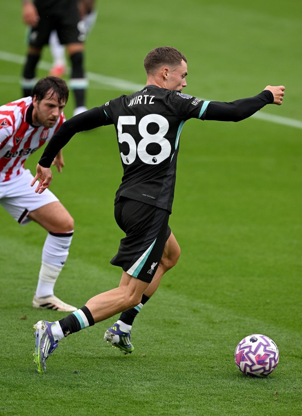 利物浦胜巴黎热身战,锻炼淘汰赛实力 利物浦胜巴黎热身战,锻炼淘汰赛实力