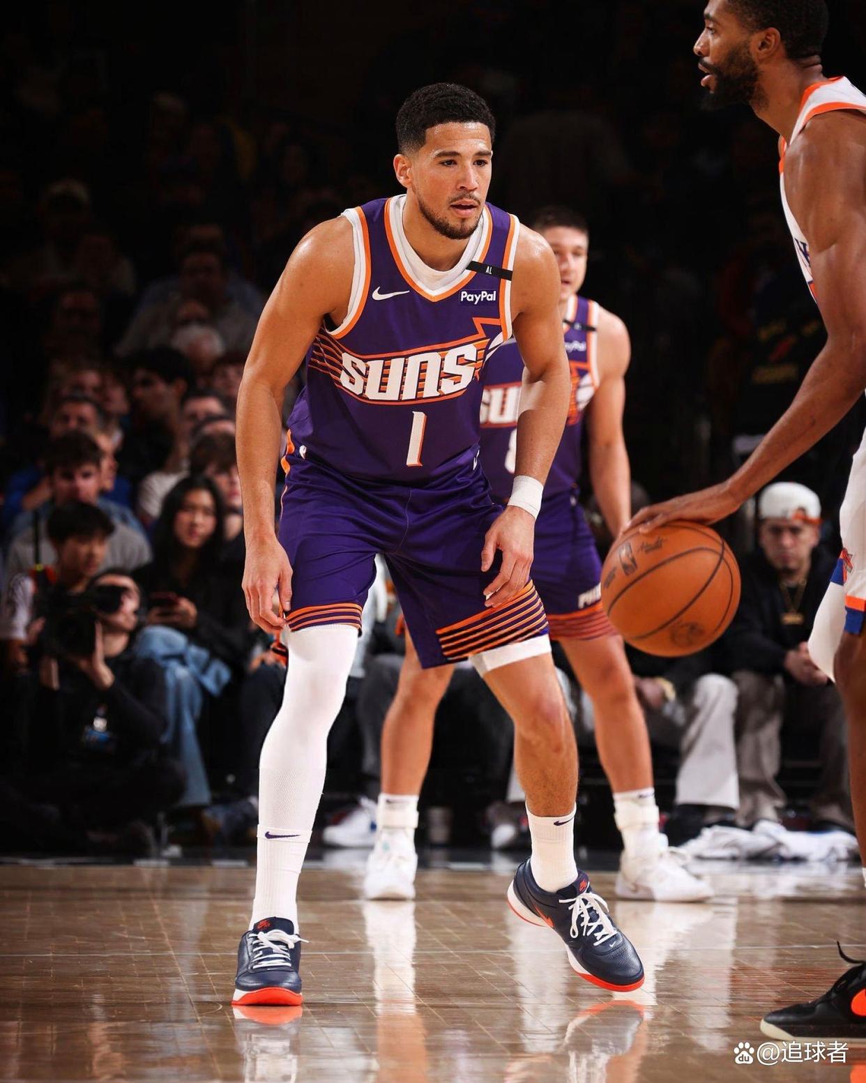 太阳客场战胜国王，布克独得40分殊死之战的简单介绍